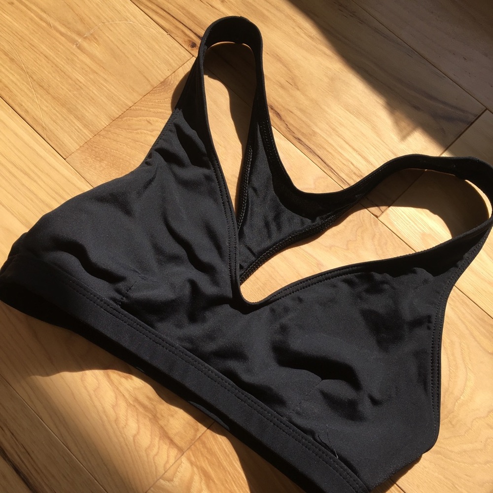 Sports bra